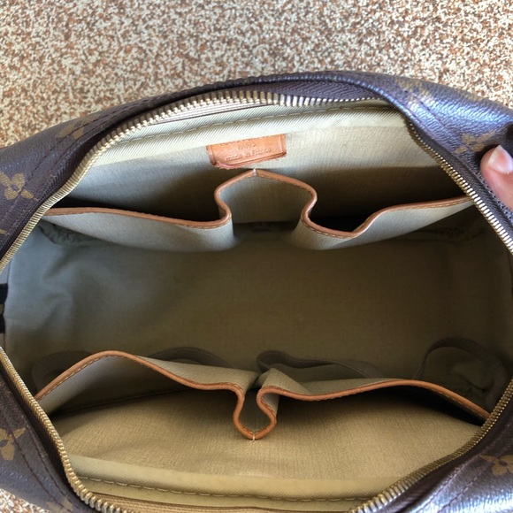 SOLD—Authentic Louis Vuitton Deauville - Picture 8 of 8